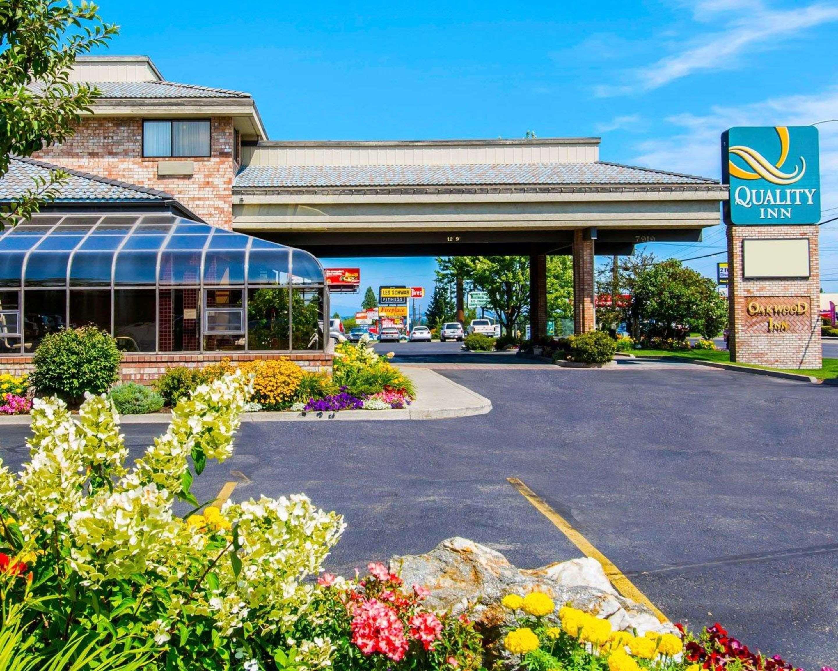 Quality Oakwood Inn